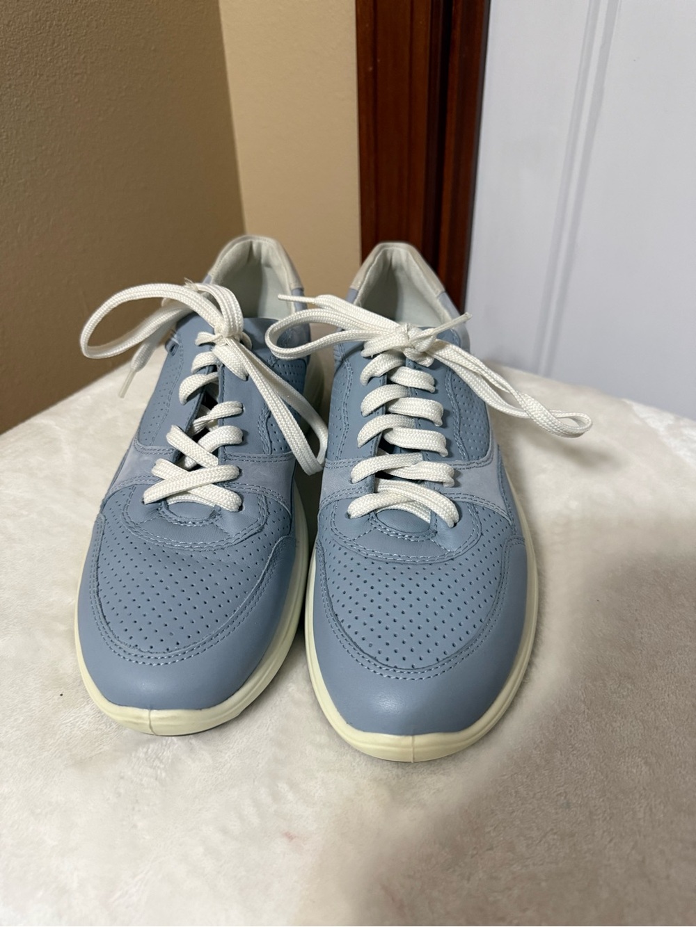 ECCO Women’s Soft 7 Runner Leather Sneakers Blue/White EU 40 US 9 M
